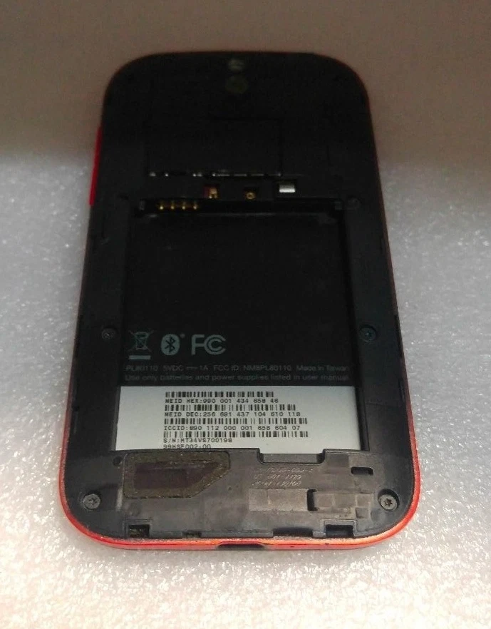 HTC One SV rojo - LEER MÁS ABAJO Foto 4 de 4