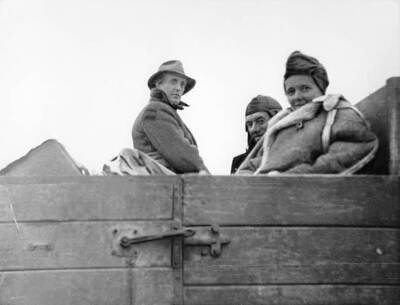 Berlin Blockade Berlin visitors from west zones to whom blockad- 1948 Old Photo
