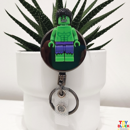 Green Hero Minifigure Badge Reel – Retractable ID Holder with Carabiner Clip - Picture 16 of 22