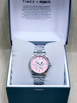 snoopy Timex Standard x Peanuts Snoopy Basketball 40mm | Watches.com