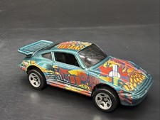 Hot Wheels Porsche 930 (AT96)