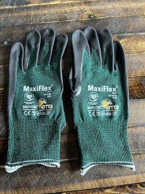 3-Pack MaxiFlex Cut 34-8443 Work Gloves Size 7 Small Green/Black Cut Resistant