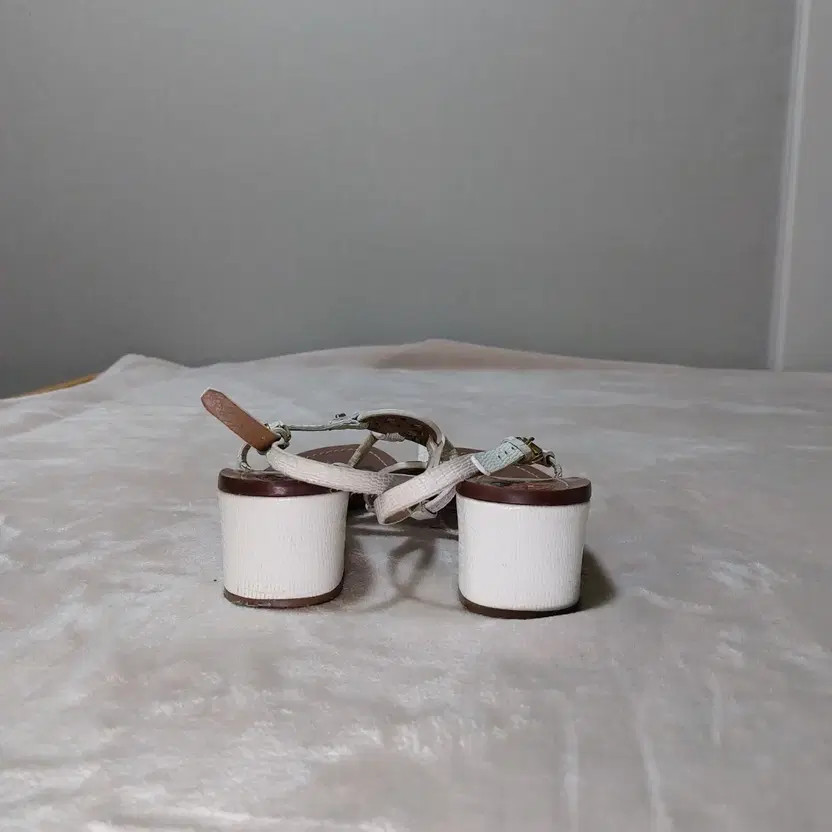 Tory Burch White Flip Flops with Logo, Women's Size 245 thumbnail 2