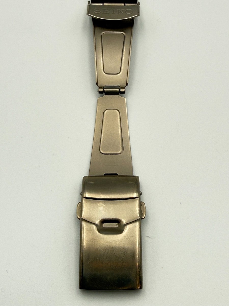 Seiko 5M45-6A00 Landmaster AGS Kinetic Titanium Quartz Watch New