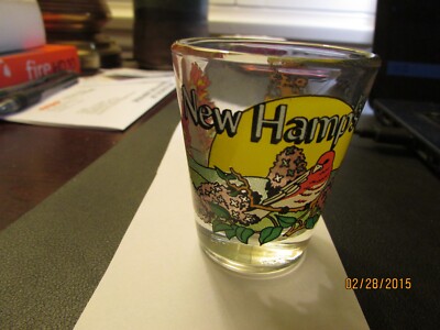 VINTAGE- NEW HAMPSHIRE -MAP/ Flower/Bird - clear standard shotglass-new