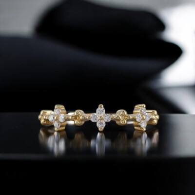 14K massiver Gold Diamant Halb Ewigkeit Lab Grown Diamant Ring, kleines Kleeblatt Design