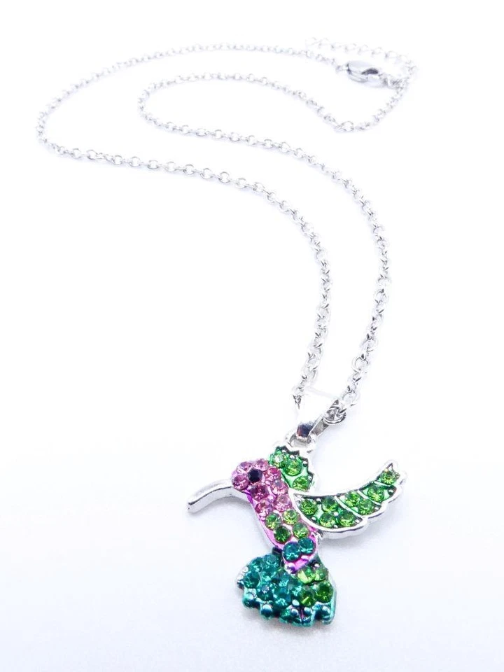 NUEVO Delicado Collar 18" Chapado en Oro Blanco 18kt Multi Cristales Colibrí Dije Foto 2 de 4