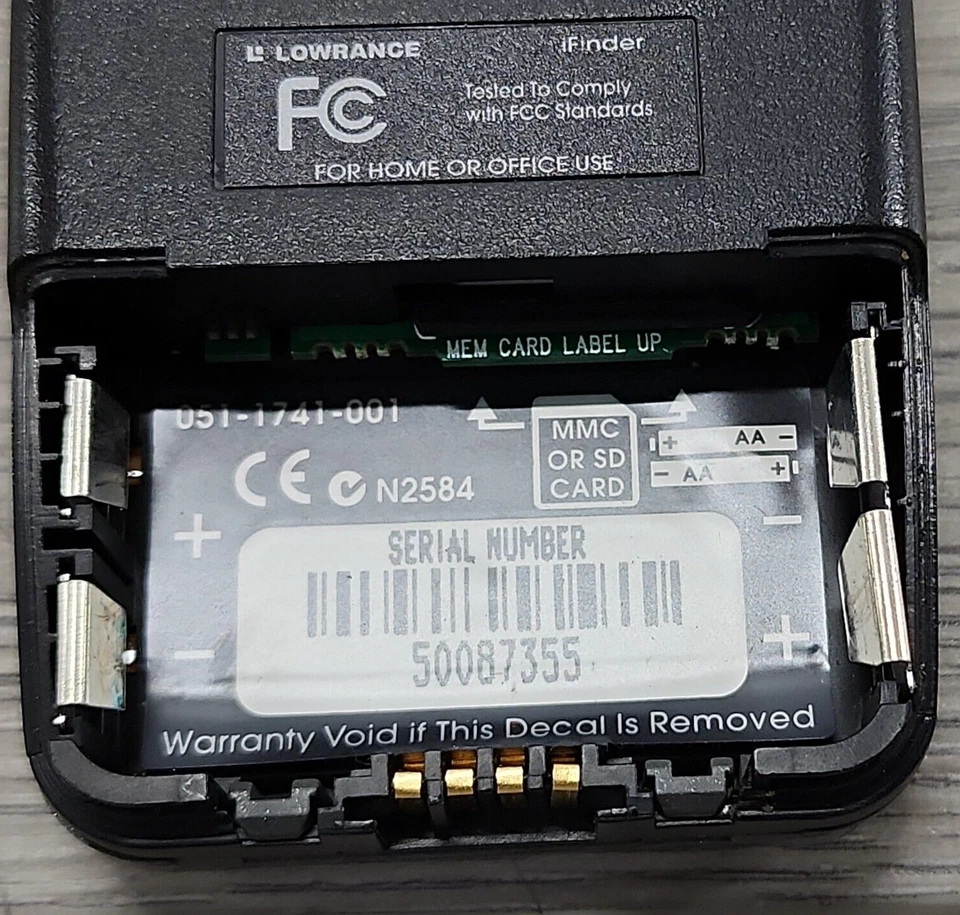 Lowrance iFinder Pro GPS+WAAS Receiver w/Manual - Includes Map Create 6 & Reader - Image 4 of 4