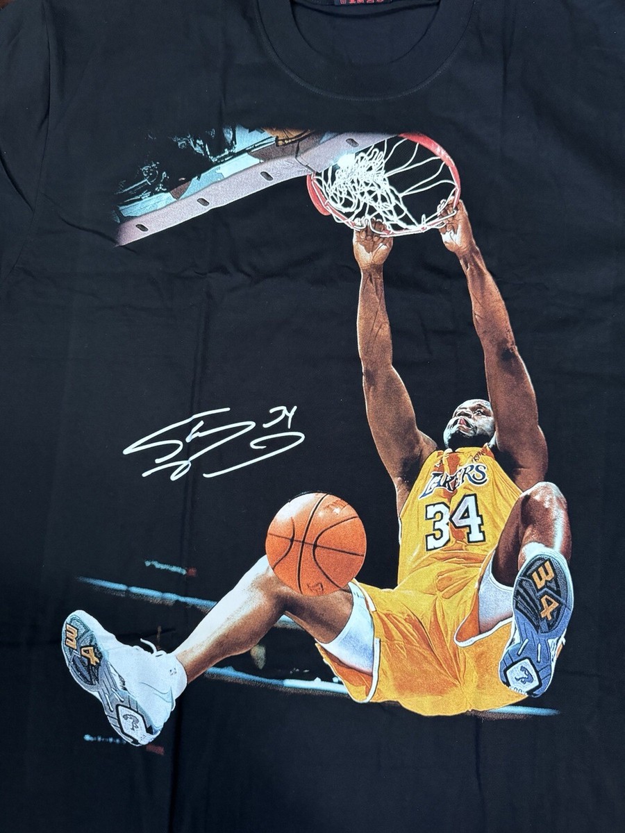 NWT Shaquille O'Neil T With Printed Autograph. Dunking And Flexing