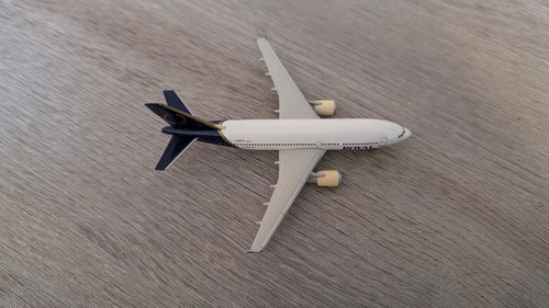 Herpa Wings 1:500 Airbus A310-300 Royal 501040 - Picture 7 of 12