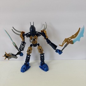 LEGO BIONICLE Skrall 8978 Tarix 8981 with booklets TUMA 8991 LOT OF 3