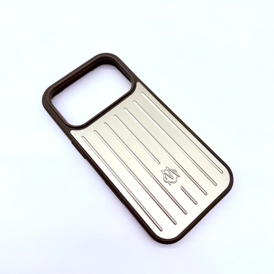 Authentic Rimowa Aluminum Case iPhone 17 Pro – Premium Protection - Image 3 of 4