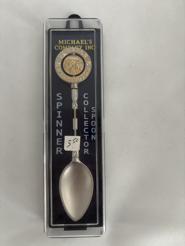 Souvenir Spoon SEATTLE, WASHINGTON - SPINNER - In Box