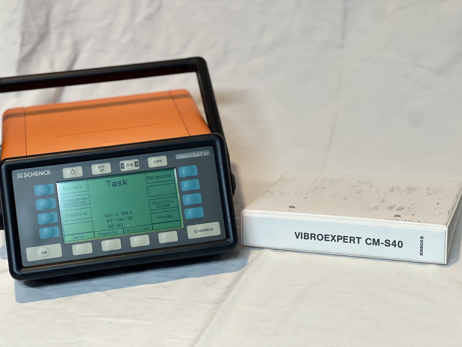 Schenck VibroTest 41 Portable Vibration Analyzer Balancing Instrument