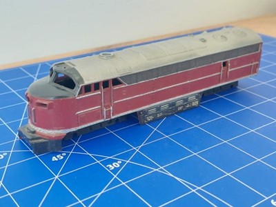 HO Mehano C-Liner diesel locomotive shell, chassis, trucks - DB fictional