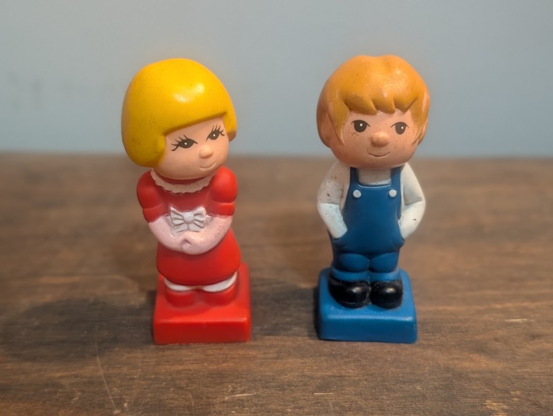 Vintage Rare Tyco 2 Super Blocks Block Family Pre-School Vinyl Figures Girl Boy.
