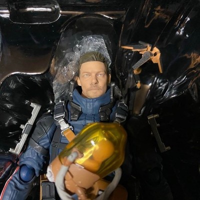 figma DEATH STRANDING Sam Porter Bridges DX Edition Action Figure