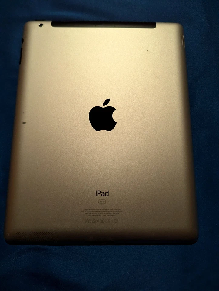 Apple iPad 2 · 32GB · Cellular, photo 3 sur 5