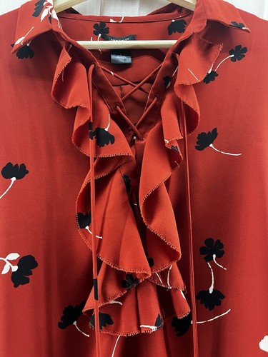 Ann Taylor, große, mohnblumenfarbene Bluse mit Rüschenausschnitt und Bindeband vorne, rot, Langarm - Bild 2 von 7