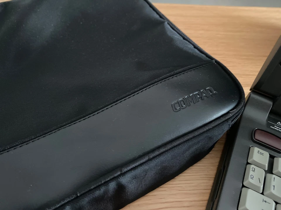 Compaq Armada 1130T Windows 95 Vintage Portatile Laptop Retro DOS Game Nostalgia - Imagen 2 de 4