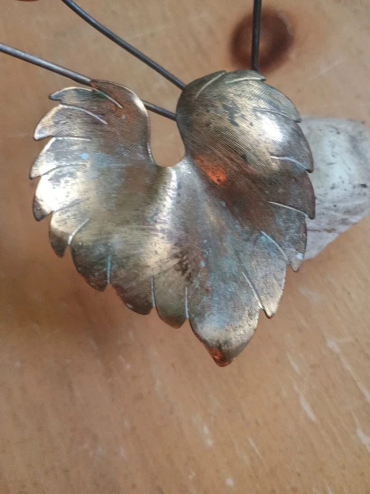 Vintage BOVANO of Cheshire Enamel  Flower. Approximately 5 In Tall. Beautiful!  - Image 4 of 4