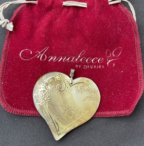 Authentic Vintage Annaleece By Devries Mother Of Pearl Heart Pendant 18k Gold Plated