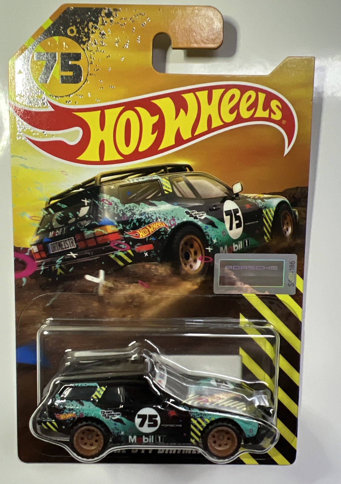 Creations Exclusive Hot Wheels 1987 Porsche 944 Dirtmeister Wagon In Hand 1:64