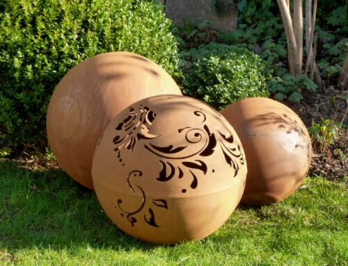 Rosenkugel für den Außenbereich aus Metall