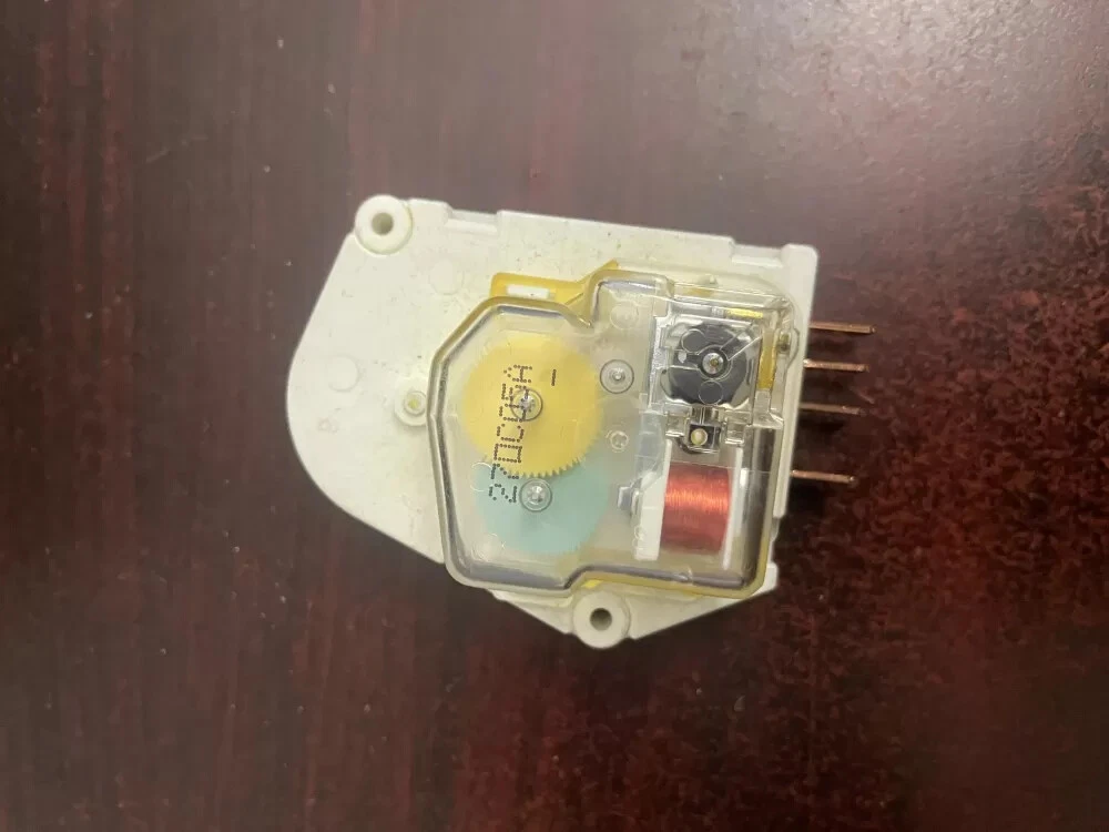 Frigidaire Kenmore AP2111929 12762 Refrigerator Defrost Timer AZ93198 | KM1373