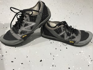 new balance vibram black