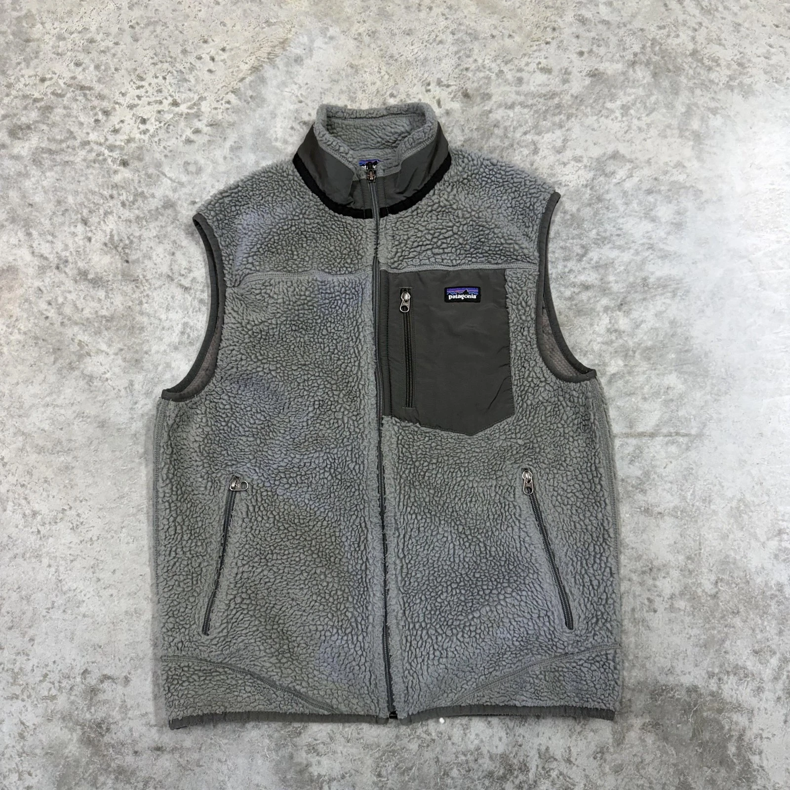 Patagonia Vest Mens Medium Gray Sherpa Fleece Full Zip Pockets Outdoor