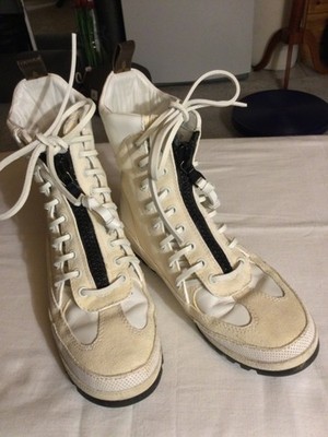 LOUIS VUITTON Sommerboots Gr. 37 beige