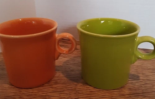 Lot of 2 Fiestaware Coffee Mugs Cups O Ring Handle Fiesta Ware HLC Orange Green