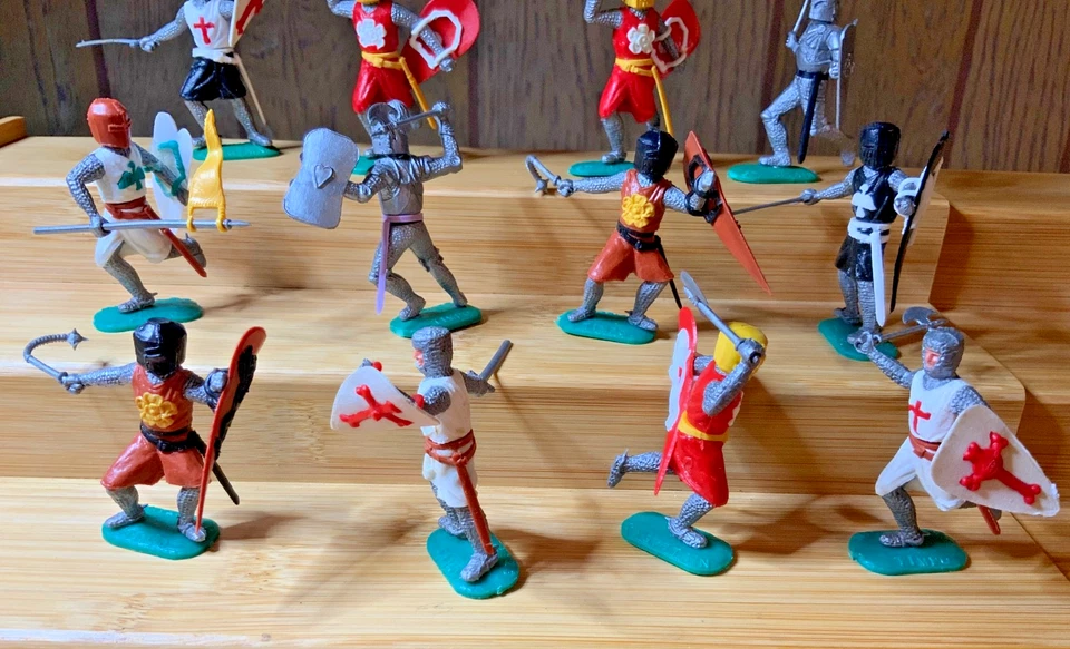 Timpo toy soldiers Knights, set of 12 , Vintage 1960's, 70's - Image 4 of 4