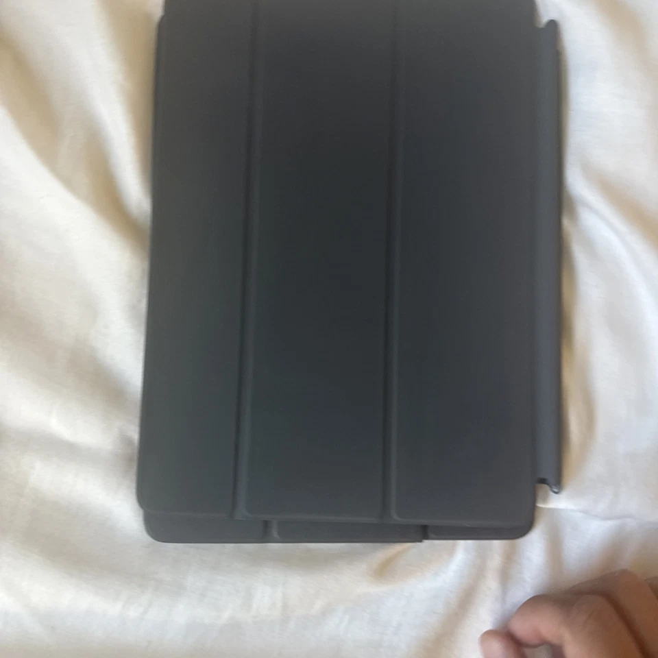 Teclado QWERTY inteligente portátil Apple A1772 folio para Apple iPad Pro Foto 2 de 3