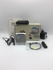 Boxed Sony MD Walkman - Portable MiniDisc Player - Silver MZ-R900/S