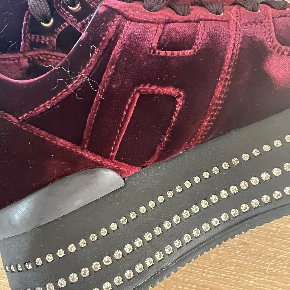 Tênis plataforma Hogan Red Velvet couro midi - Imagem 2 de 4