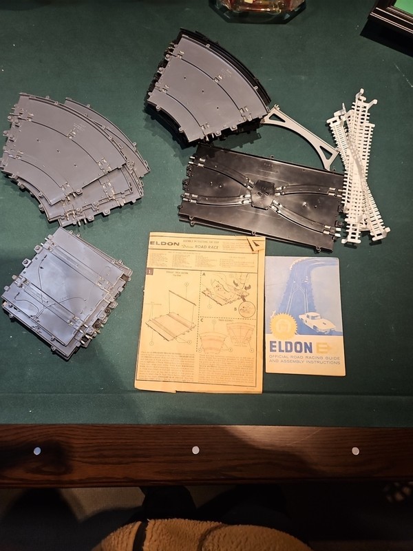 Lot Of 40 Eldon & Ungar  1961-63-64-66 Race Car Track - Straight/Curved 1/32