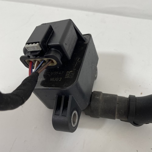 2019 - 2023 Mercedes Benz Genuine C 300 C 43 AMG Ignition Coil OEM 2649061200 - Picture 5 of 10