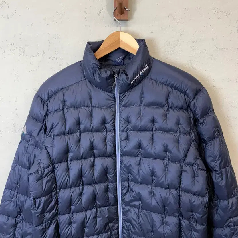 Montbell Lightweight Goss Down Padding Jacket Nav… - image 4