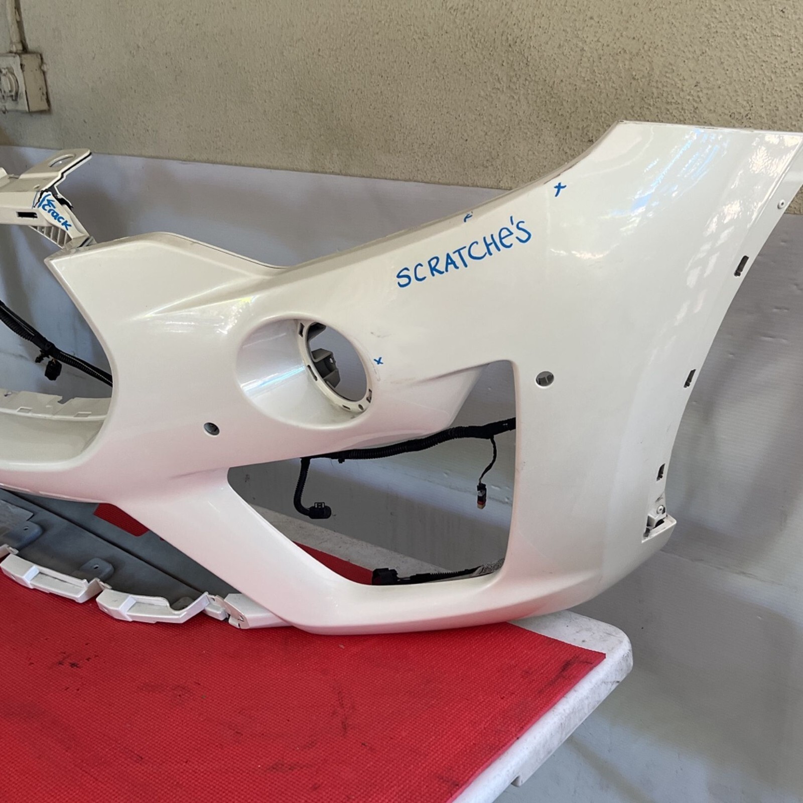 2017-19 MASERATI LEVANTE GRANSPORT FRONT BUMPER COVER OEM