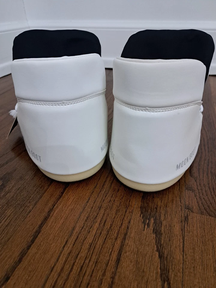 Moon Boot Unisex Icon Evolution White Pump Full Moon Boots Size 8.5/9 - Image 4 of 4