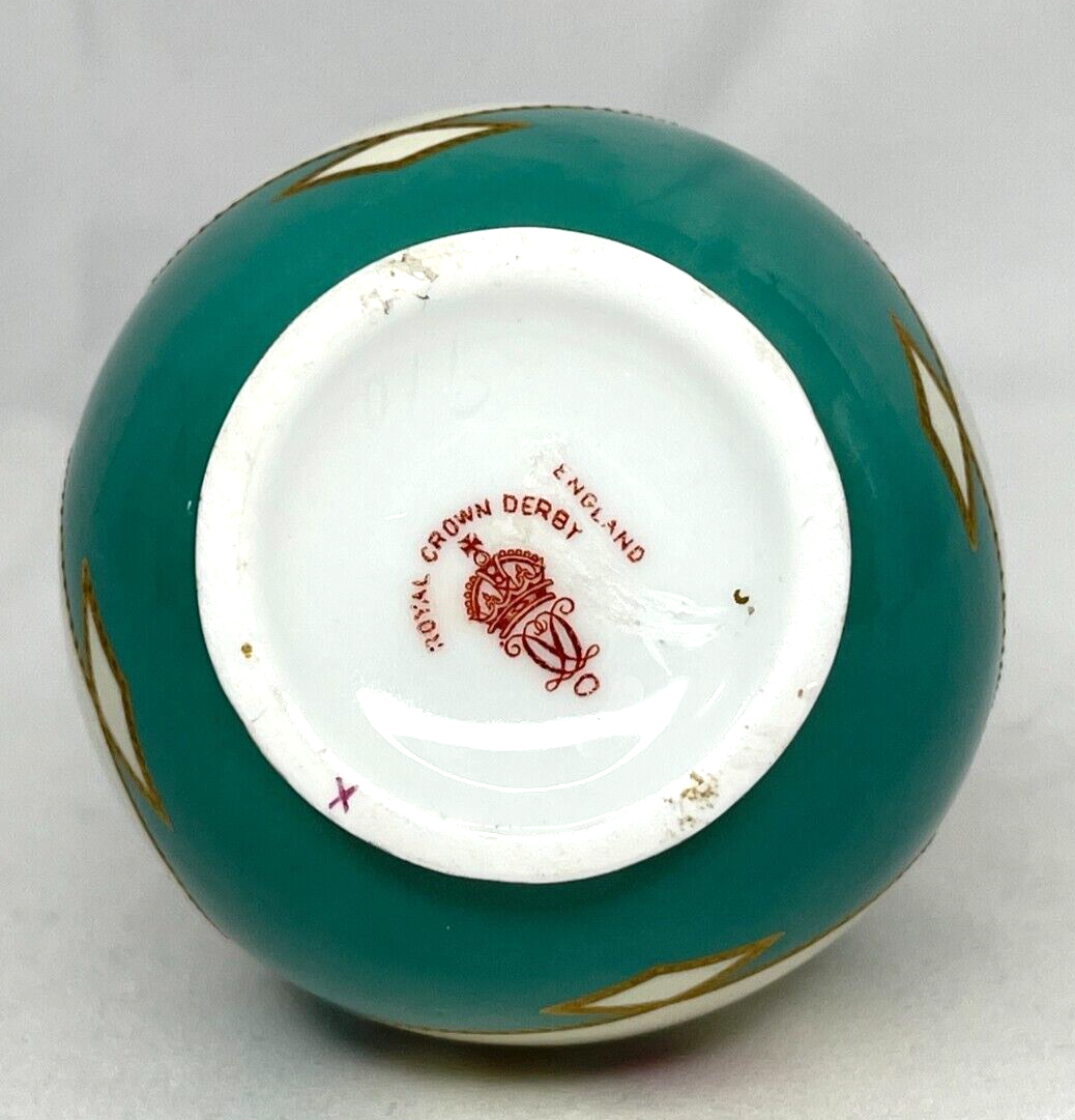花瓶  Crown Derby Royal Crown Derby 2451 Traditional Imari c. 1920 Flat Cup