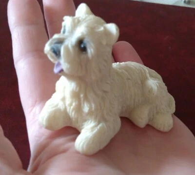Figurine de Chien en Résine / Scottish Terrier - Photo 1/3