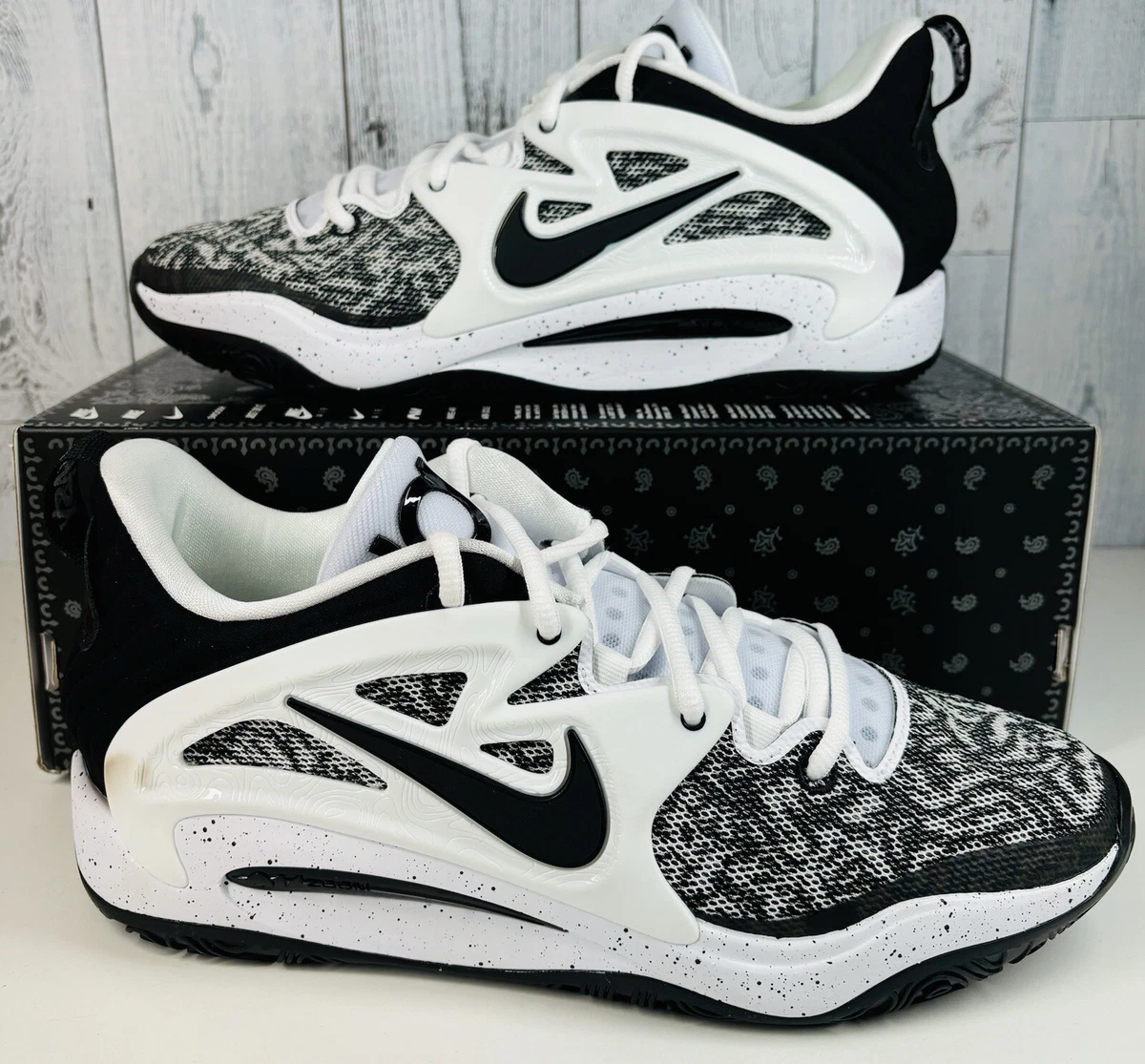Preços baixos em Nike KD 15 TB Black White | eBay