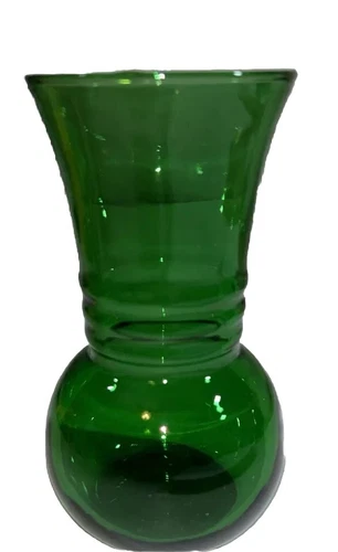 ANCHOR HOCKING -Forest Green- Vtg 1960s 6" Flower Vase. 3-Ribs, Flared Top. VGC