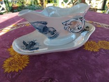 Saucière à Poignées sur Plateau Faience de Longwy Modèle Oiseaux Fleurs Bleus