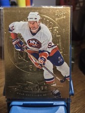 1995-96 Fleer Ultra - Kirk Muller #96 Gold Medallion Edition