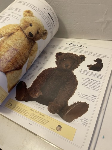 The Ultimate Teddy Bear Book by Pauline Cockrill 1991 Hardcover First Edition DJ - Zdjęcie 16 z 18
