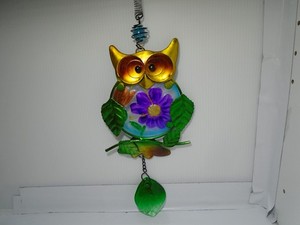 COLORFUL GLASS & METAL OWL 11" HANGING DÉCOR  UNBRANDED (ML493)